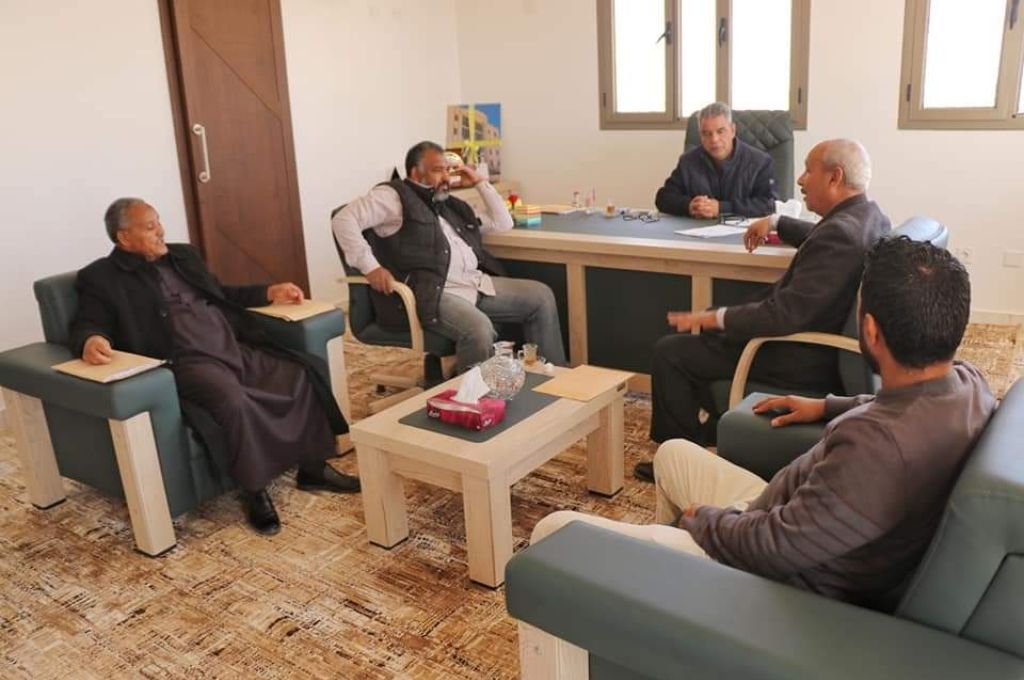 وزير العمل بحكومة الوفاق يزور مدينة غات