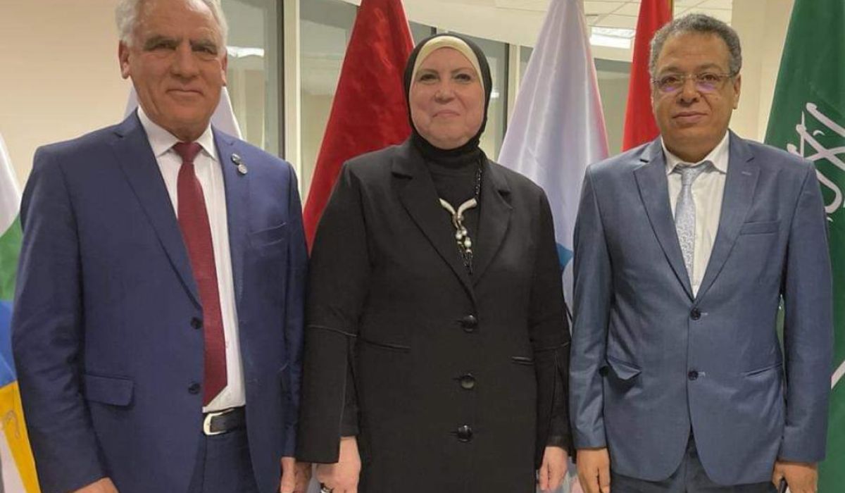 "الرعيض" يبحث تسهيل إجراءات نقل السلع والبضائع مع وزيرة التجارة والصناعة المصرية