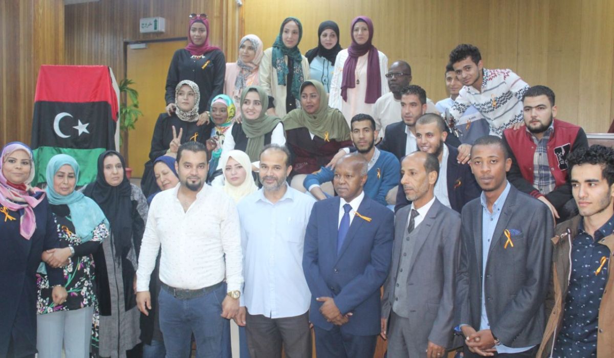 وزير العمل يشهد الحفل الختامي لبرنامج القيادة المجتمعية