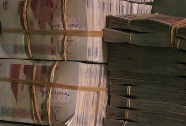 أفريكانيوز يكشف معاناة الشارع الليبي ومدى رأيهم بالأوضاع الاقتصادية في البلاد