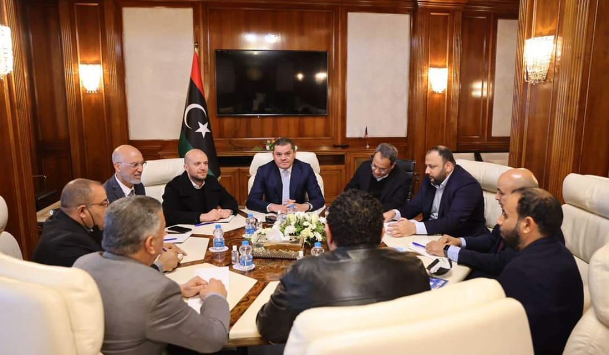 "الدبيبة" يجتمع مع مصرف الادخار والاستثمار العقاري لمتابعة خطتهم للعام 2022م