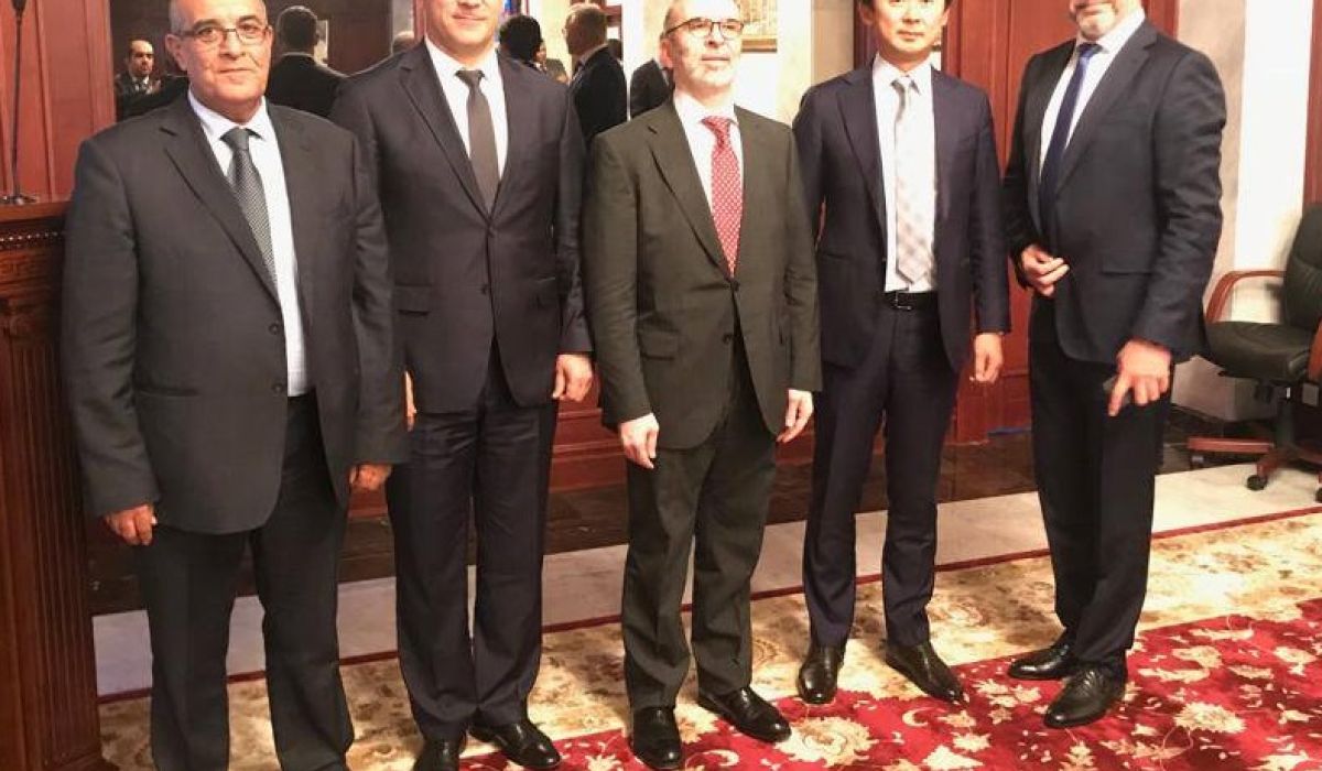 صنع الله يناقش مع شركة غازبروم المشاريع المشتركة وتسهيل إجراءات عودة الشركة إلى ليبيا