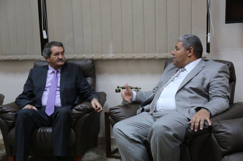 إعلان