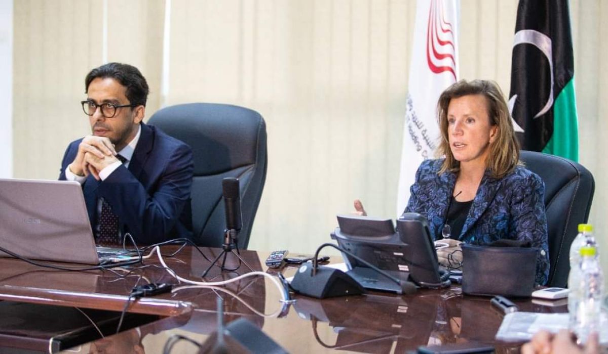 القابضة للاتصالات تجتمع مع غرفة التجارة الأمريكية الليبية