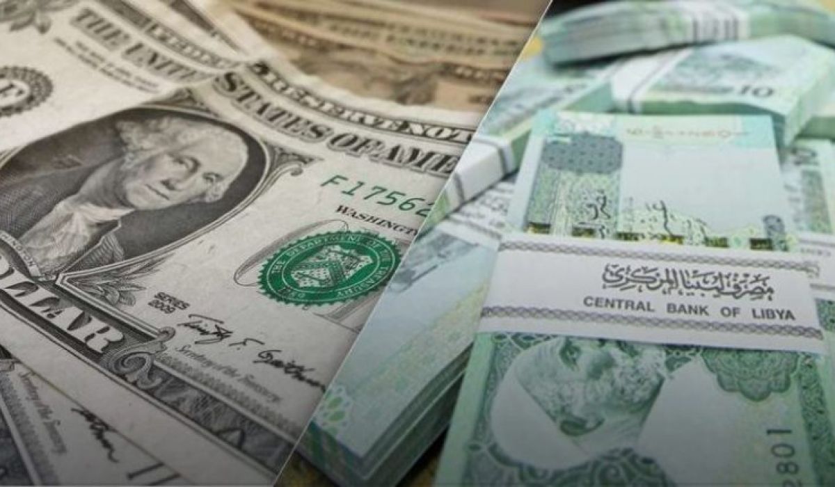 الدولار يشهد استقراراً في سعره بالسوق الموازي