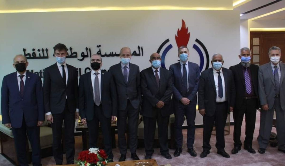 اجتماع المؤسسة الوطنية للنفط مع شركة توتال لمناقشة مد جسور التعاون بينهما