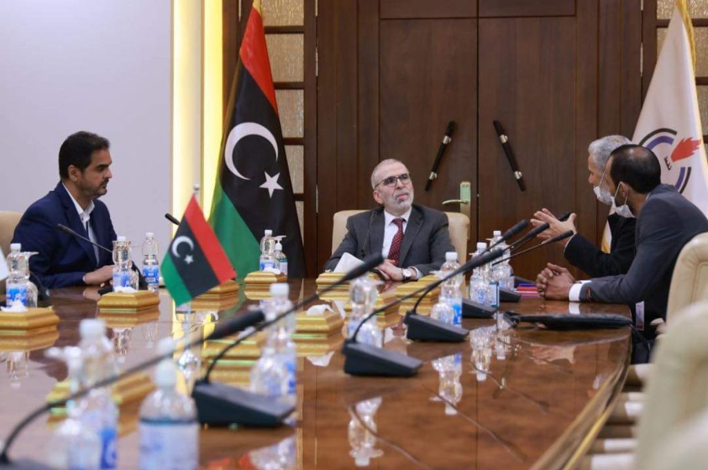 الحكم المحلي تطالب عمداء البلديات بتكليف مندوبيهم لإستلام الصكوك الخاصة بالباب الثاني