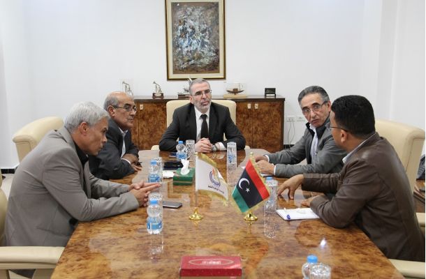 مركزي طرابلس يحظر تداول الدينار المعدني الذي أصدره مركزي البيضاء