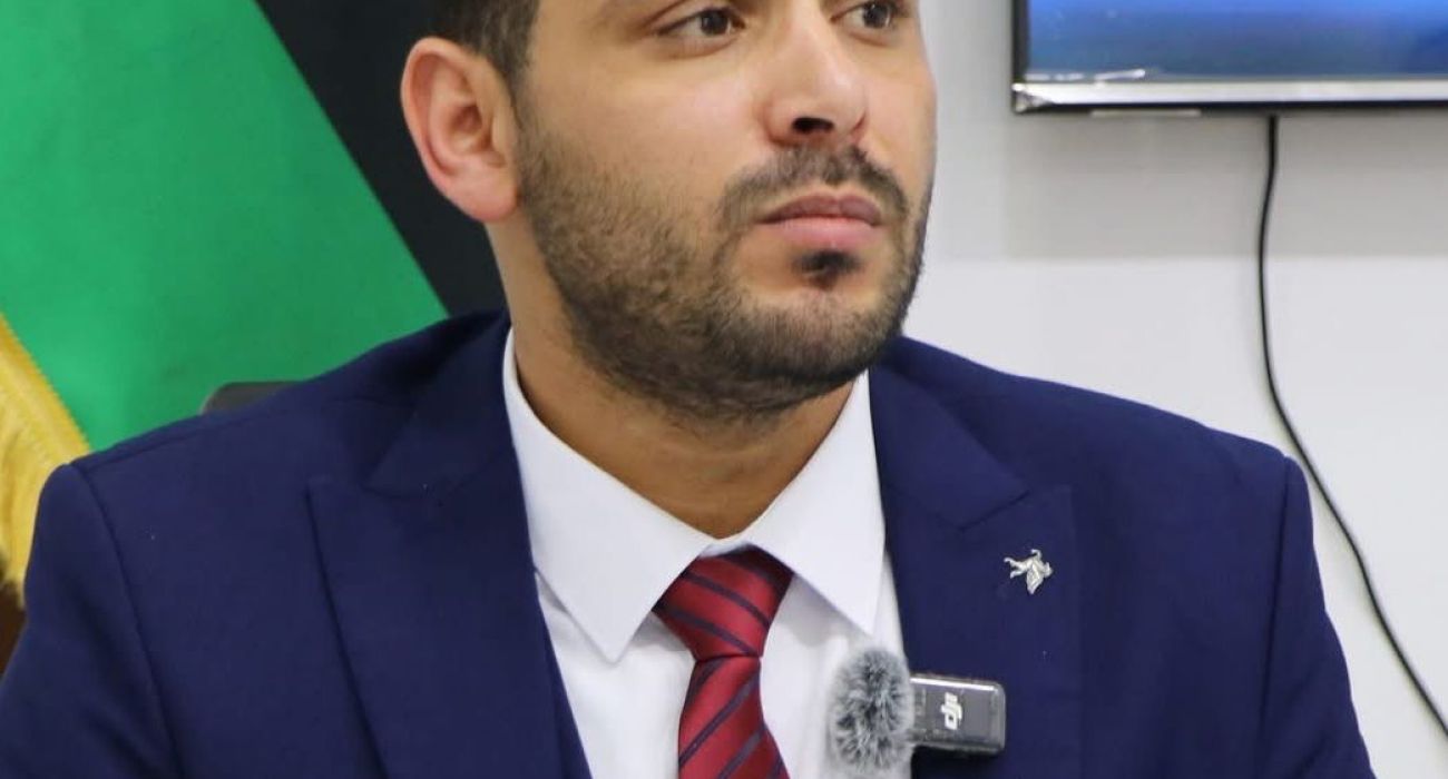 خاص.. خبير مصرفي يفصح لصدى عن أسباب ارتفاع الدولار