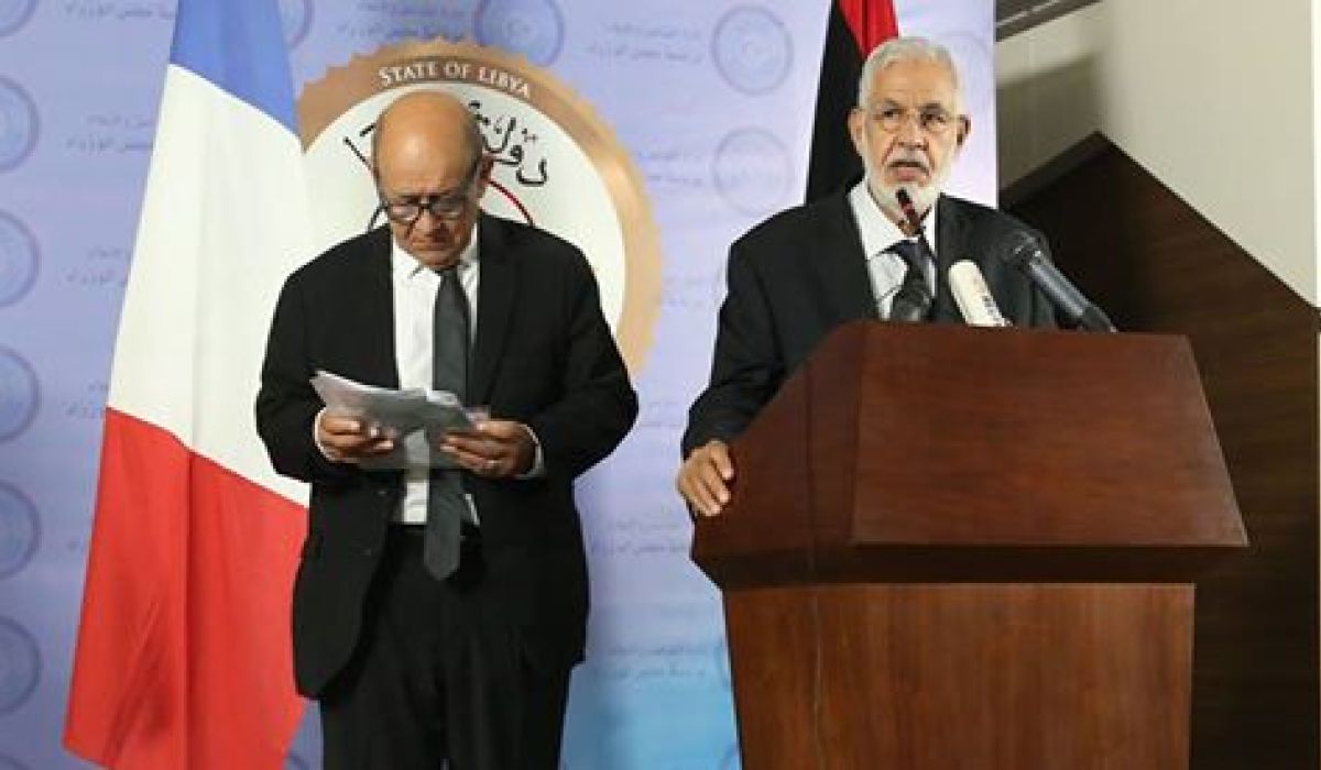 وزير الخارجية المفوض بحكومة الوفاق الوطني يعقد مؤتمرا صحفيا مع وزير الخارجية الفرنسي