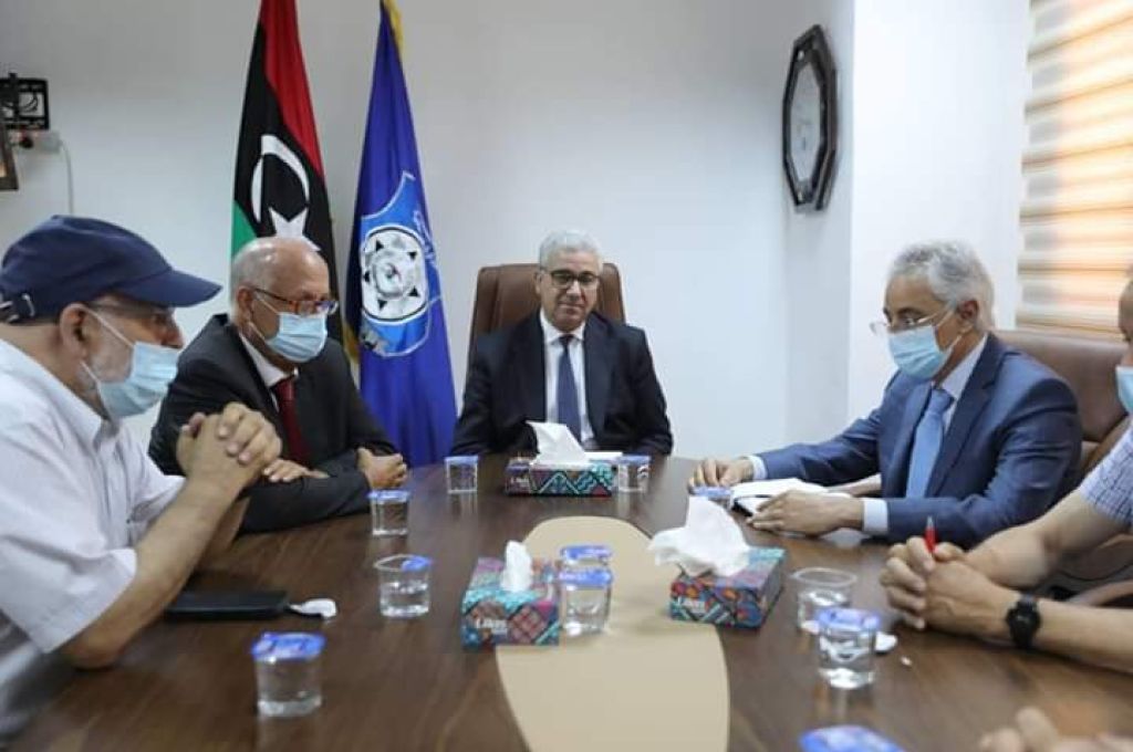 الوحدة يبحث وضع آلية لمتابعة الديون المتعثرة بالمصرف