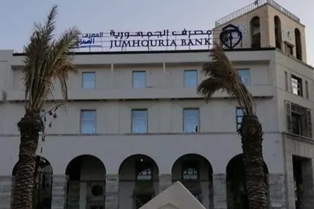 "القطاطي" يُتابع أخر المستجدات لتنظيم معرض وكلاء الصناعات الإيطالية بليبيا