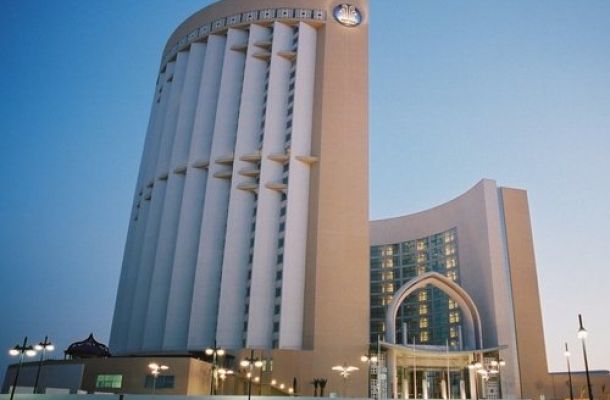 المصرف المركزي يؤكد بيع أكثر من 868 مليون دولار لأرباب الأسر