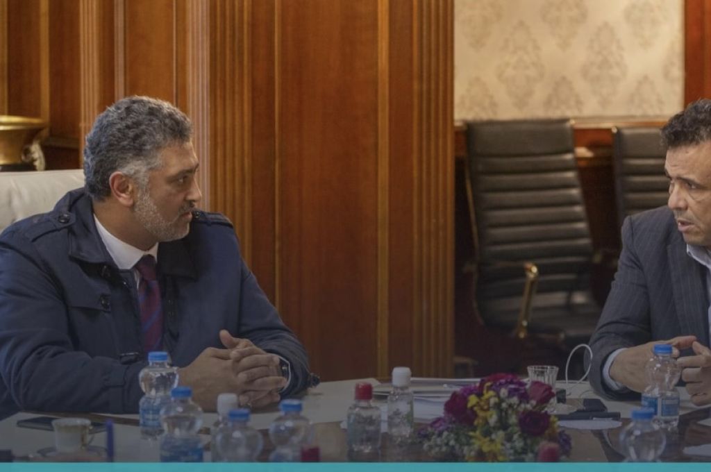 مصدر بديوان المحاسبة: نقاشات وإختلافات في الأراء حيال قرار "المسلاتي" بتجميد حسابات الرسوم على مبيعات النقد الأجنبي.. وهذه أسبابه