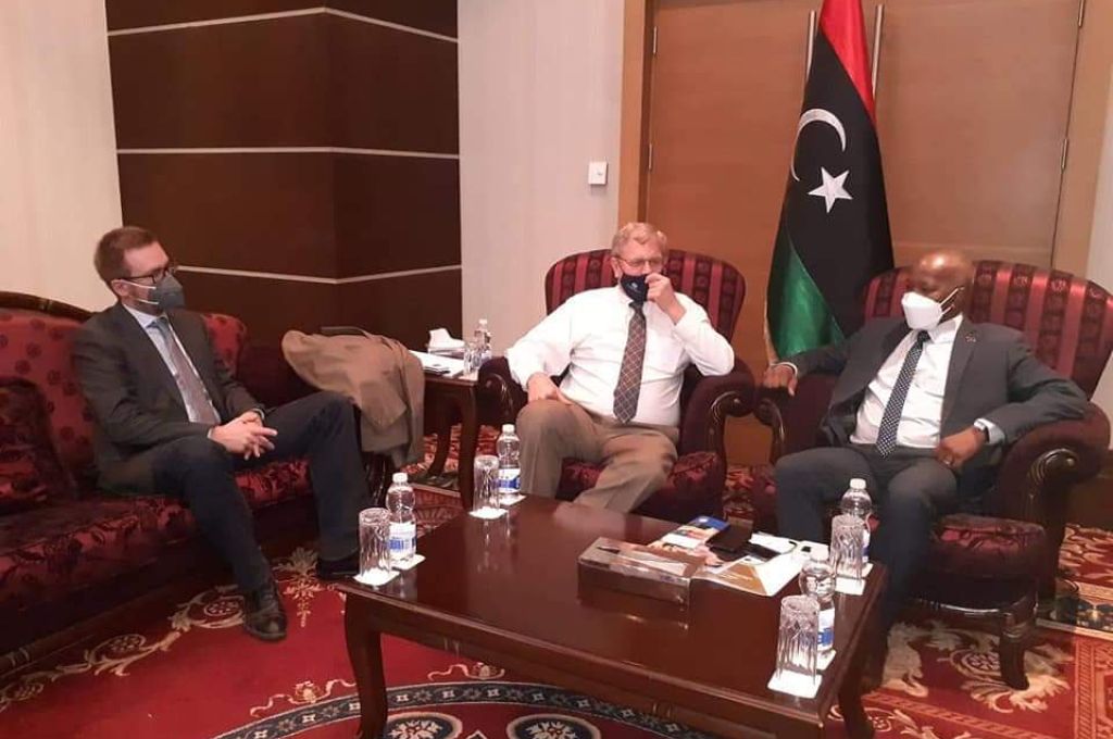 وزير العمل والتأهيل يستقبل نائب رئيس وكالة الأمم المتحدة للهجرة في ليبيا