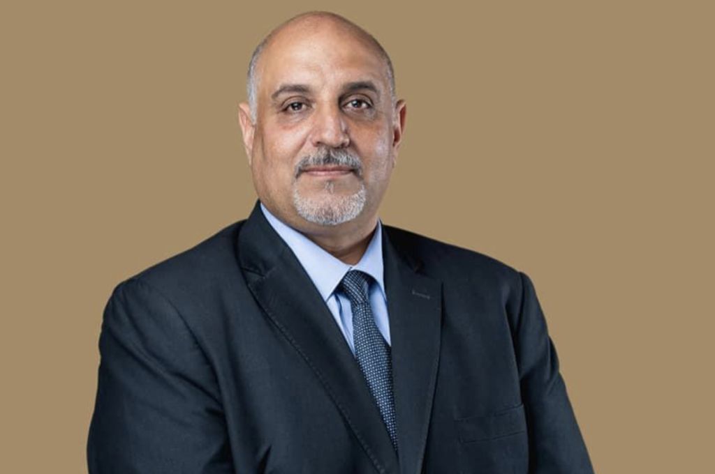 مع التفاصيل..محافظ المركزي يرد على تساؤلات وزير التعليم العالي ..ويقول: نحن مستعدين للمساهمة وبجدية في تفعيل عجلة الاقتصاد