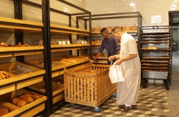 بن قدارة يعطي تعليماته بإنشاء محطات وقود جديدة في الجنوب