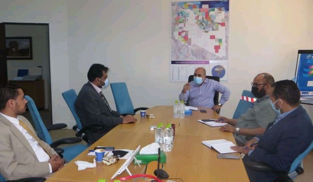 نفوسة للعمليات النفطية تجتمع مع الاتحاد العام لعمال النفط والغاز