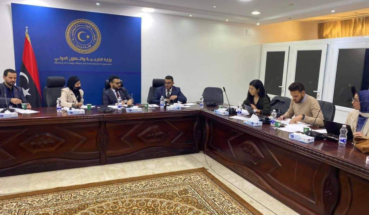 اجتماع لمناقشة مجالات متعددة أهمها السلام والحوكمة والانعاش الاقتصادي والتنمية المجتمعية وغيرها