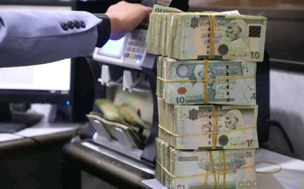 عميد بلدية بنغازي يتفقد الأعمال الجارية بالمدينة
