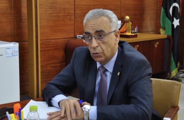 خاص.. عميد بلدية براك الشاطئ يصرح لصدى بخصوص دراسة استبدال الدعم عن المحروقات