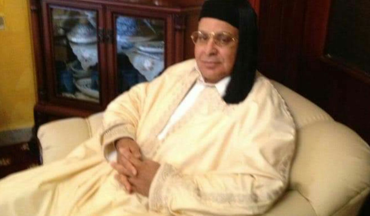 خبير نفطي: إقفال الموانئ النفطية سيؤدي للعجز عن دفع المرتبات وارتفاع فى سعر الدولار قد يصل إلى "20 دينارًا"!