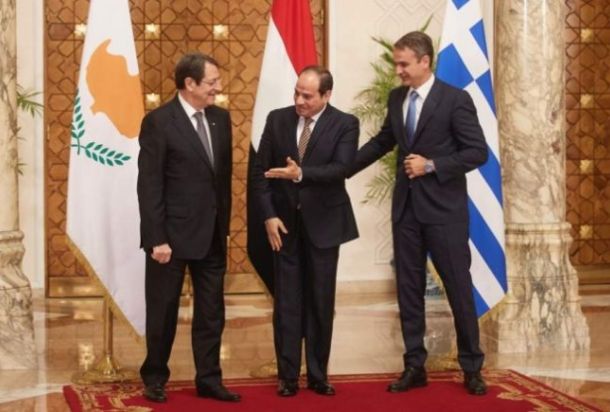 المركزي يوضح فروقات كبيرة في قيمة الاعتمادات المنفذة بالمصارف والجمهورية يستحوذ على أكبر حصة