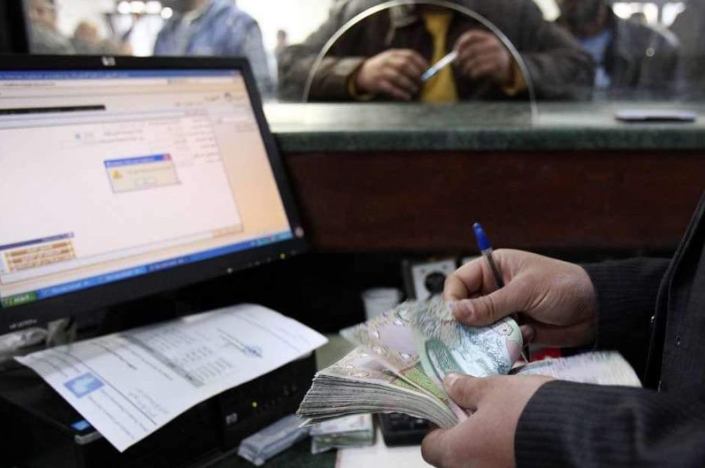 "ابوزهوة" يناقش تحسين مستوى شبكة الكهرباء
