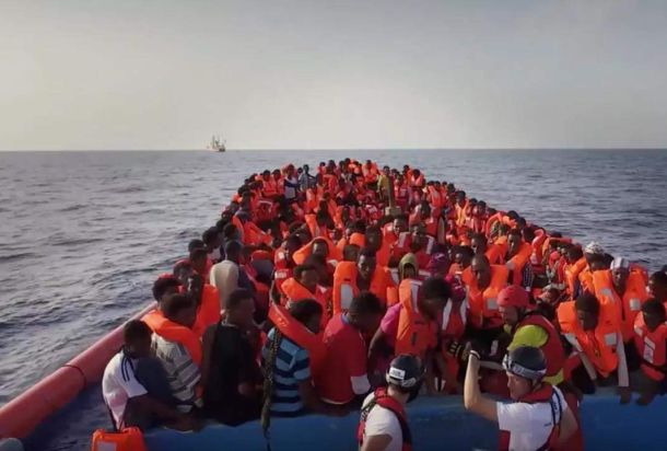 "ديلي ميل": معاناة الليبيون مستمرة.. ارتفاع في الأجور ورواتب الموظفين لا تكفي
