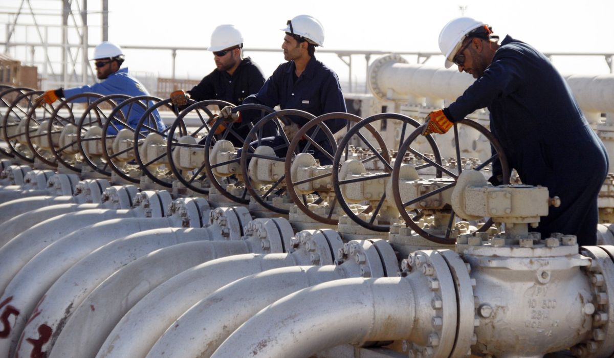 شركة الواحة تبحث مشروع تطوير حقل الفارغ