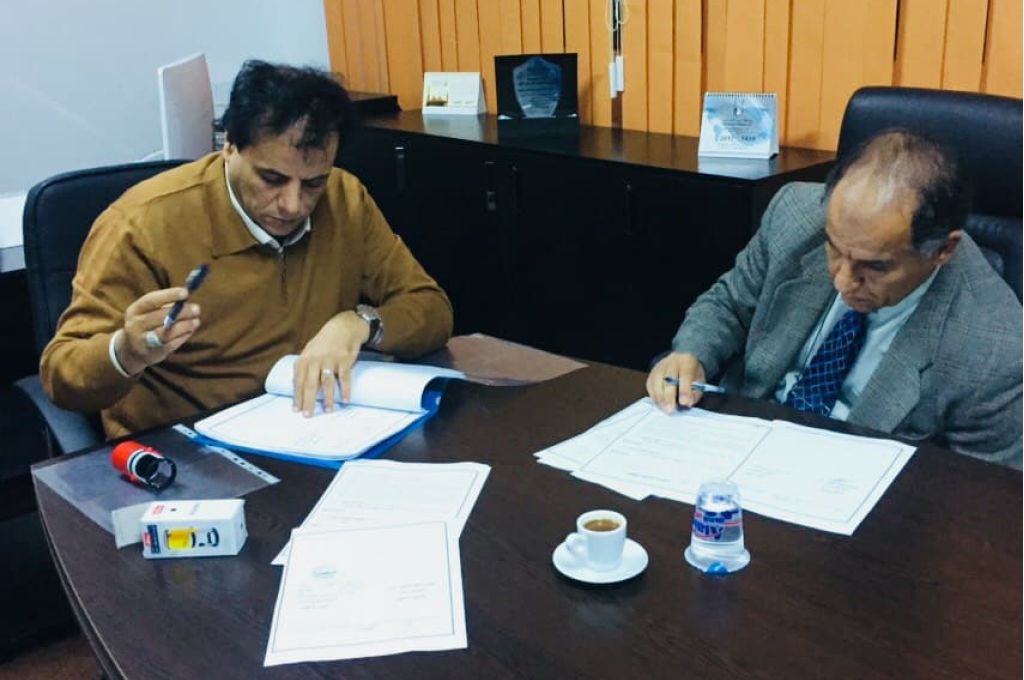 التجهيز لإنشاء محطة لتحلية مياه البحر بمصراته