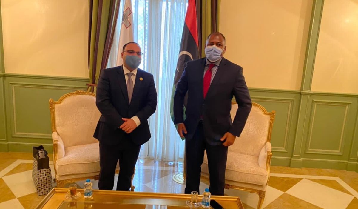 وزير المالية بحكومة الوحدة الوطنية يلتقي نظيره المالطي لمناقشة القضايا الثنائية بين البلدين