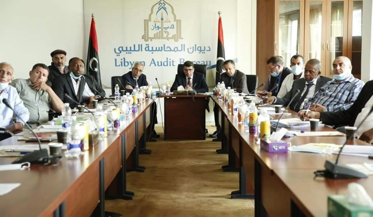 ديوان المحاسبة يعقد ورشة عمل لمناقشة ملف التعاقد الخاص بمشروع الطريق الدائري الثالث