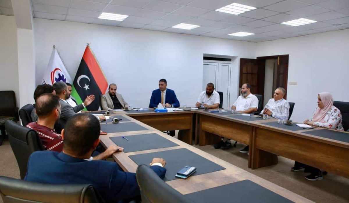 اجتماع لمناقشة تسمية رئيس اللجنة صناعة الطلاء والمعاجين