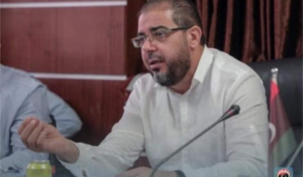 وكيل وزارة الصحة يطالب باستكمال مستندات تسديد مكافآت العاملين بمراكز العزل والفلترة