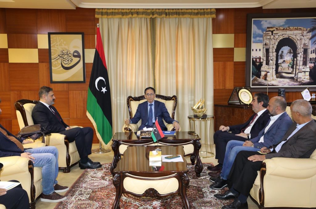 أفريكا بوست: دوريات خفر السواحل الليبي لمراقبة تهريب النفط تعتقل ستة تونسيين