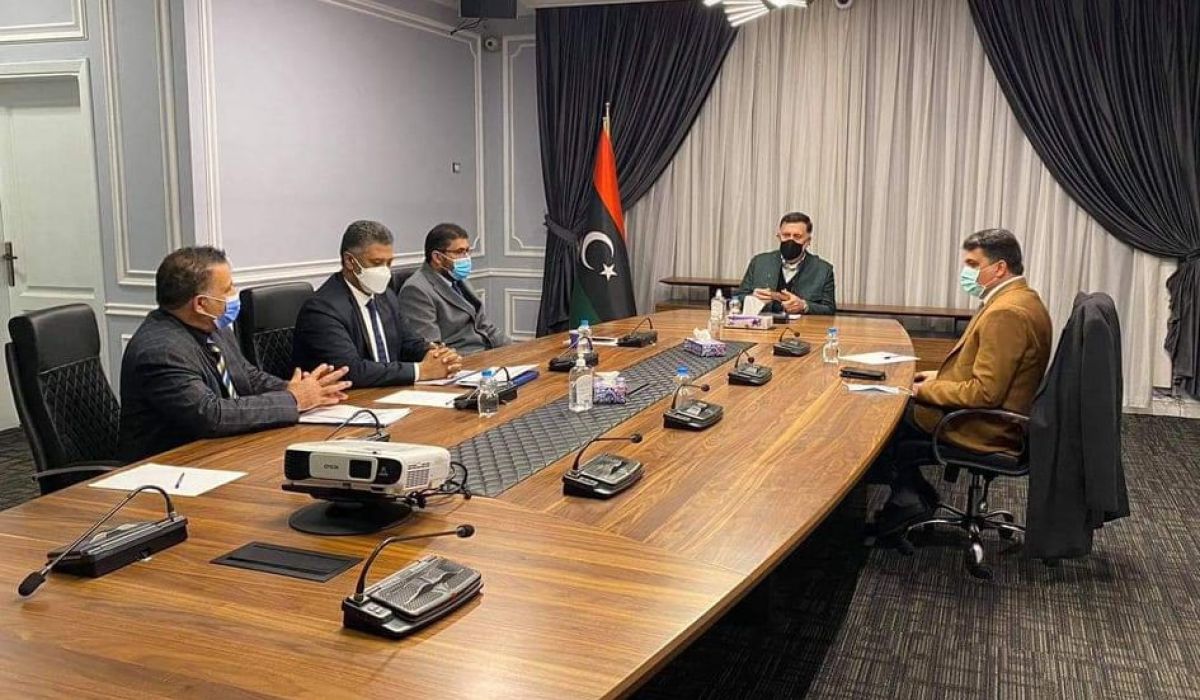 رئيس المجلس الرئاسي يبحث مع وزير المالية ورئيس ديوان المحاسبة تغطية العجز في إمدادات الكهرباء