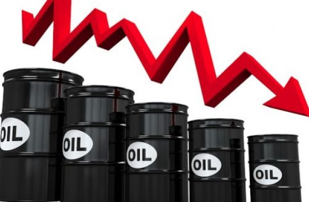 الوطنية للنفط تناقش مشاريع التطوير وأوضاع العاملين بشركة مليته مع شركة ايني