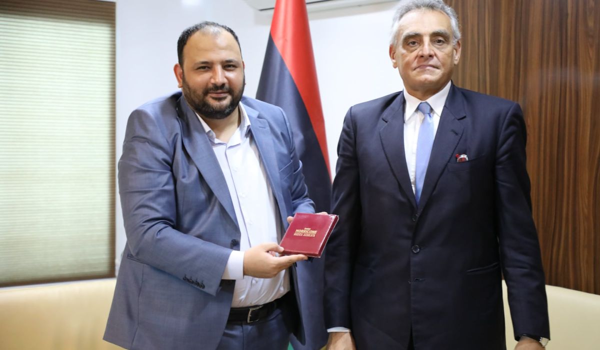 الزني يلتقي مع سفير الجمهورية الإيطالية لتفعيل معاهدة الصداقة الليبية الإيطالية في مجال الشباب