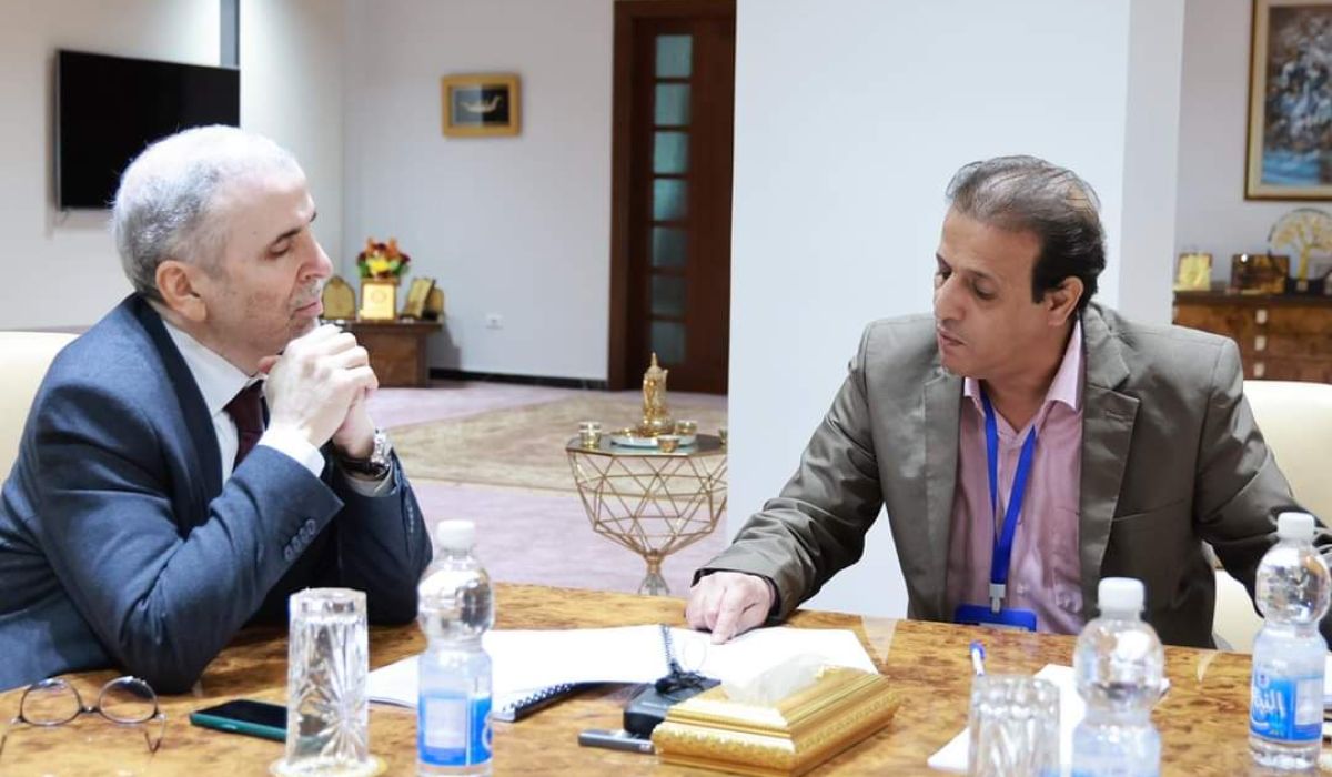 رئيس مجلس إدارة المؤسسة الوطنية للنفط يجتمع لمناقشة أعمال لجنة دمج المؤسسة الموازية ببنغازي