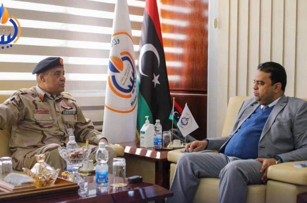 "أبوهيسة" يتفق مع وزير الاقتصاد والتجارة على جملة من الأمور الهامة للقطاعين