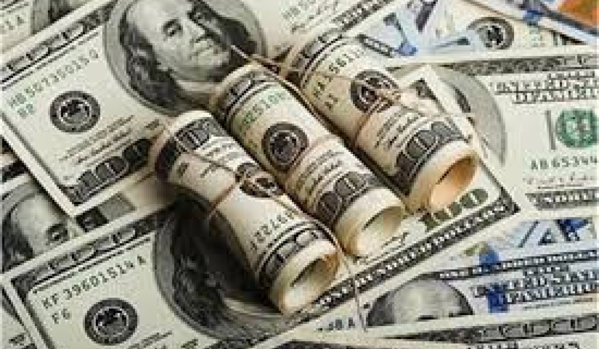 الدولار يتجاوز حاجز ال 4.5 لأول مرة منذ فترة