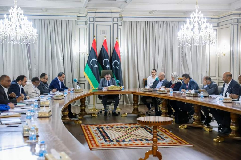 الدبيبة يناقش إجراءات زيادة المتقاعدين والافراجات المالية المختلفة