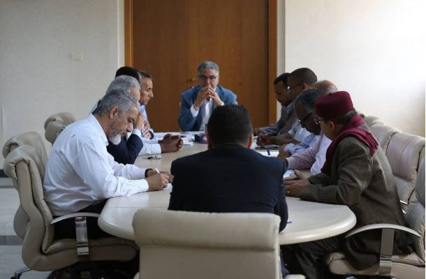 رئيس لجنة ازمة السيولة في مركزي البيضاء : الصديق الكبير تحت حماية المليشيات