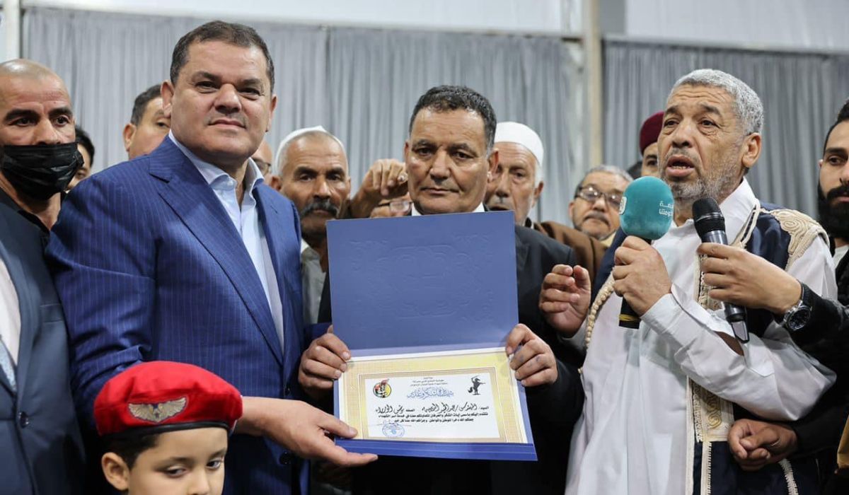 "الدبيبة" يؤكد لأسر الشهداء تخصيص لهم حصص من موسم الحج القادم