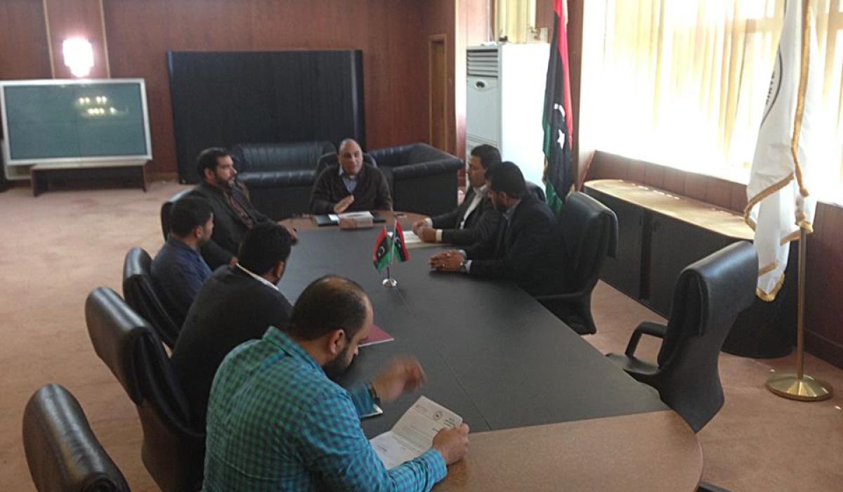 التوقيع على مشروع صيانة مجمع عيادات سرت