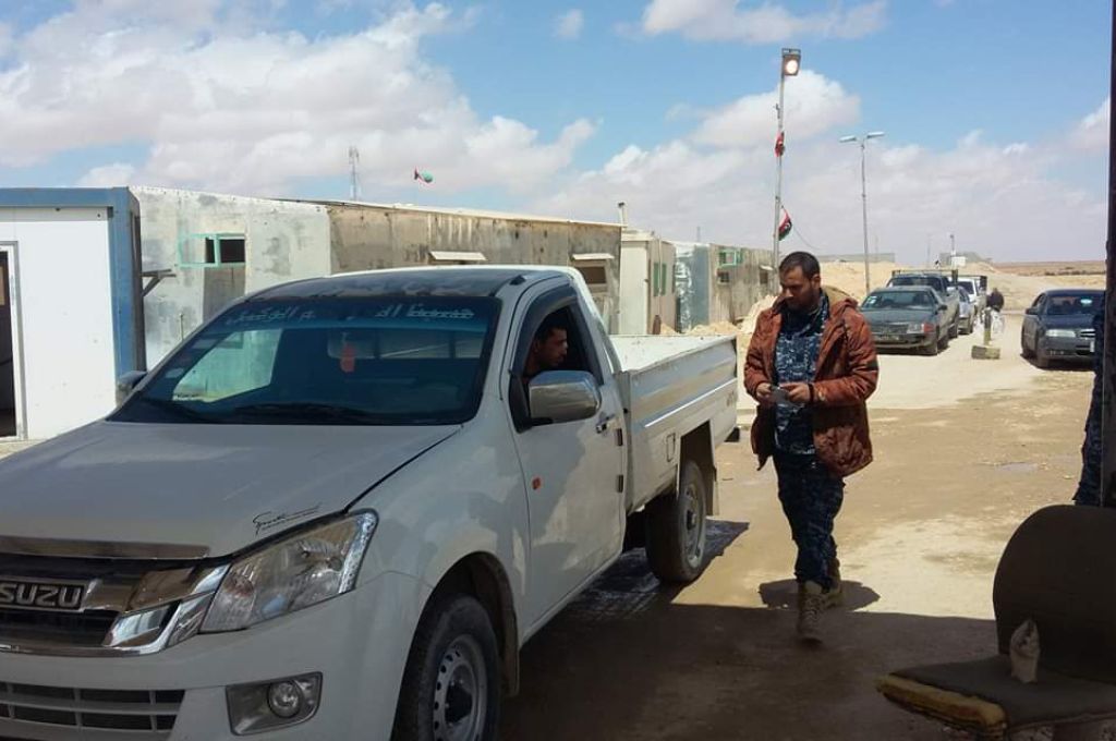 قاسم المانع: السيولة والوقود وباقي الخدمات متوقفة عن غدامس والدولة تعاملنا كمواطنين من الدرجة الثانية