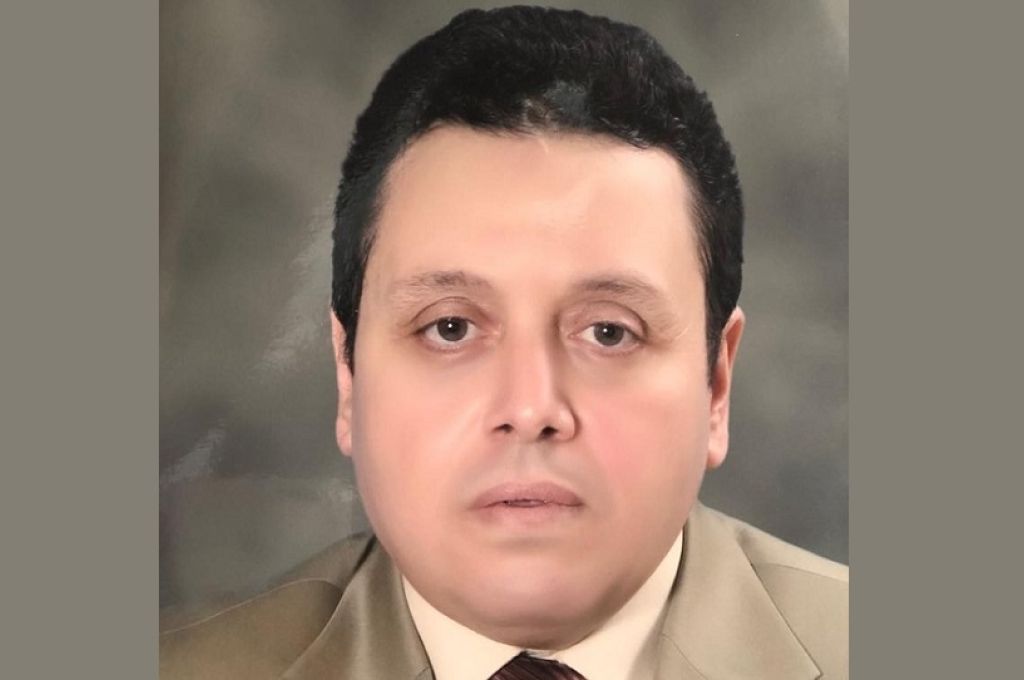 احتراق خزان بنزين بمستودع طريق المطار بطرابلس بعد استهدافه بقذيفة هاون
