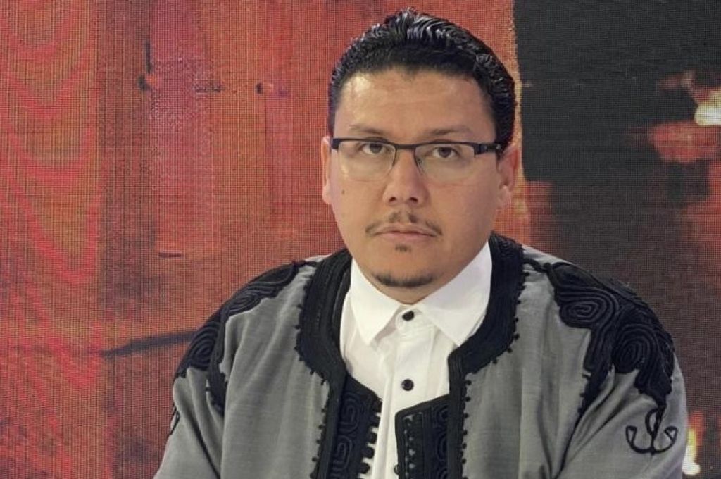 "أبوجناح" يقوم بتوقيع الدفعة الثانية من قرارات تسوية الدرجات الوظيفية للعناصر الطبية والطبية المساعدة