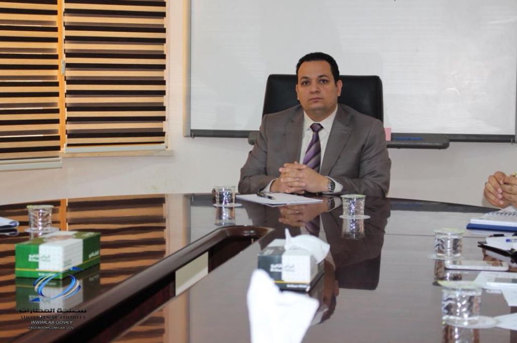 البدء فى تطبيق الإجراءات الواردة فى الدليل التشغيلى لمستودعات المطارات